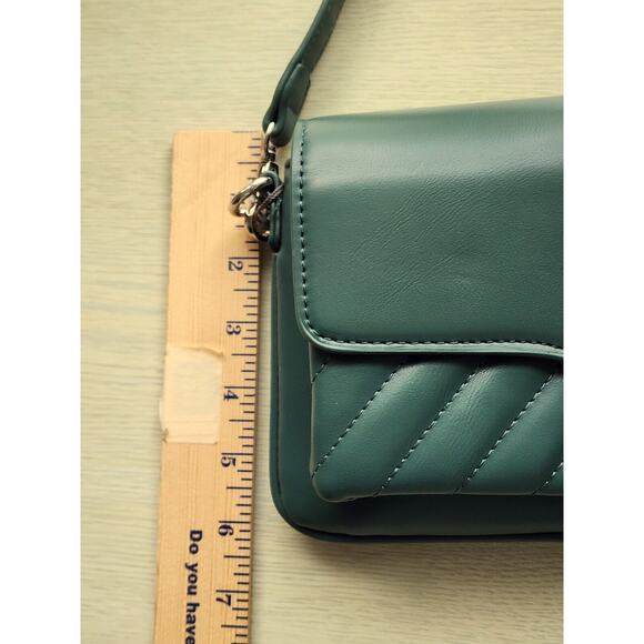 PURSE-CROSSBODY-DAVID JONES PARIS-Faux Leather-Green-Silver Tone Hardware-NEW - Picture 13 of 14